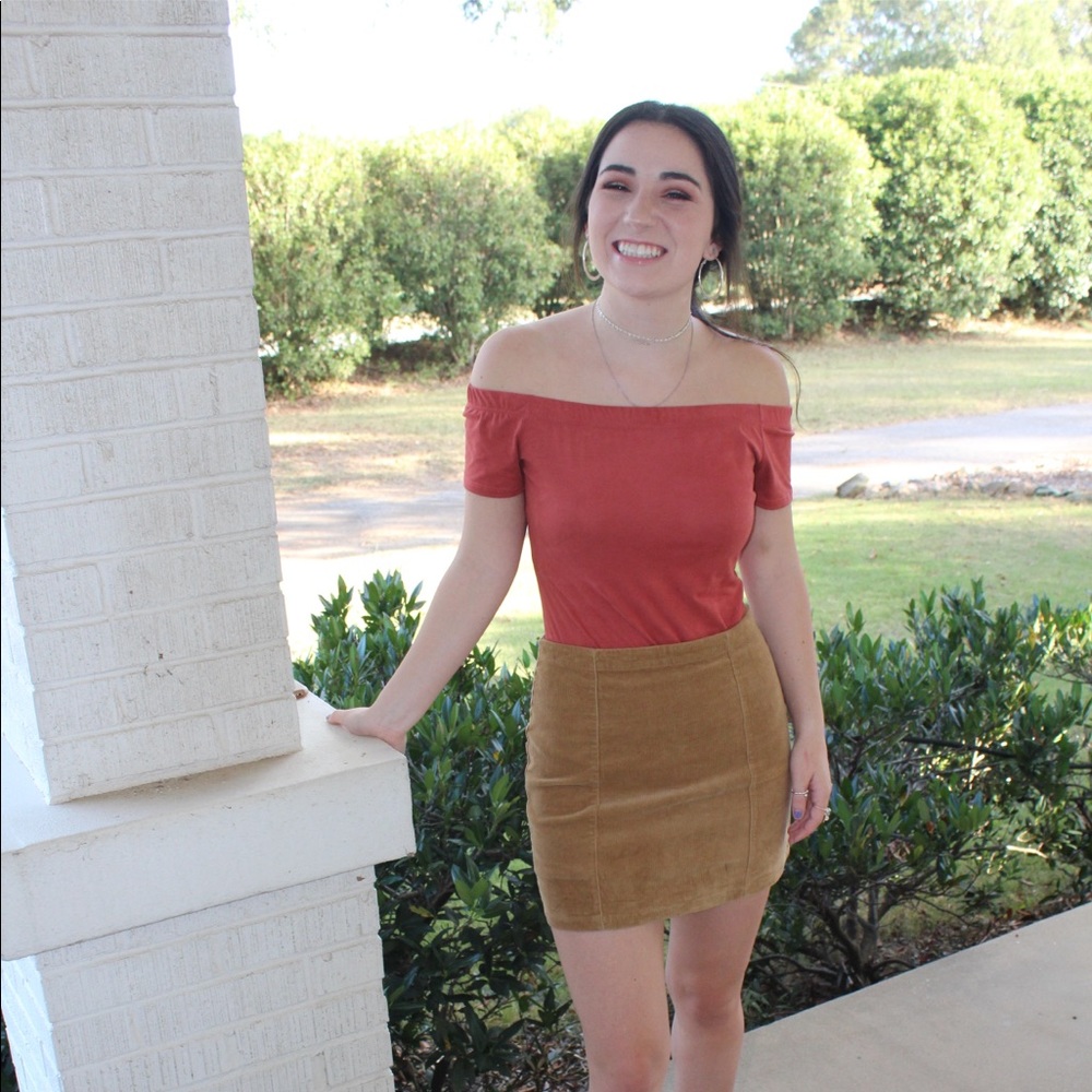 Meet your Posher, Hannah